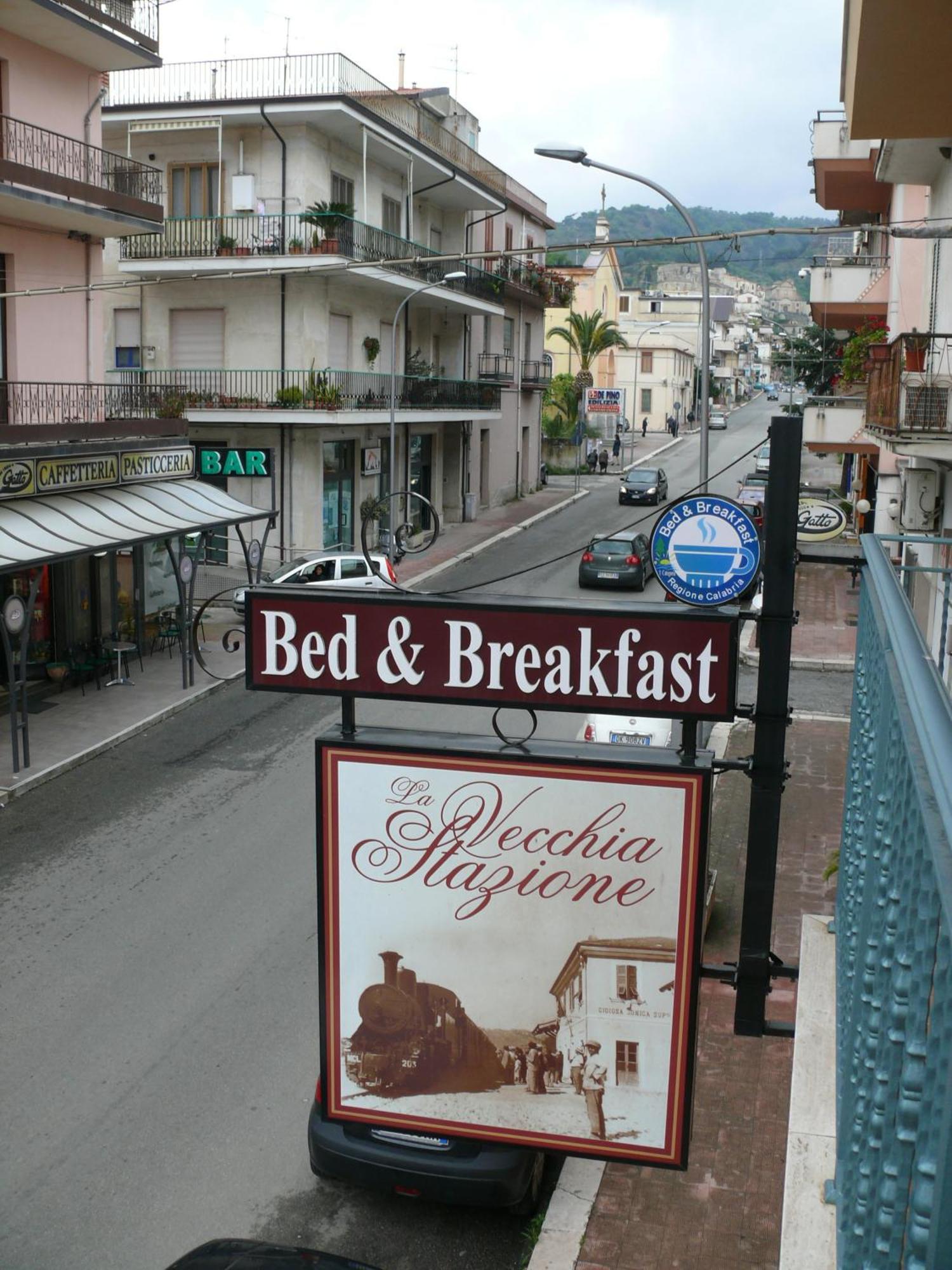 B&B La Vecchia Stazione Gioiosa Ionica Exterior foto